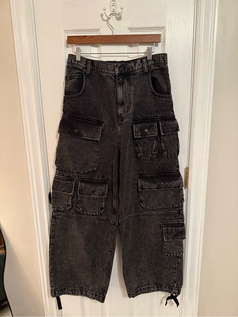 BDG Urban Outfitters Baggy Cargo Jeans - Picture 2 of 7